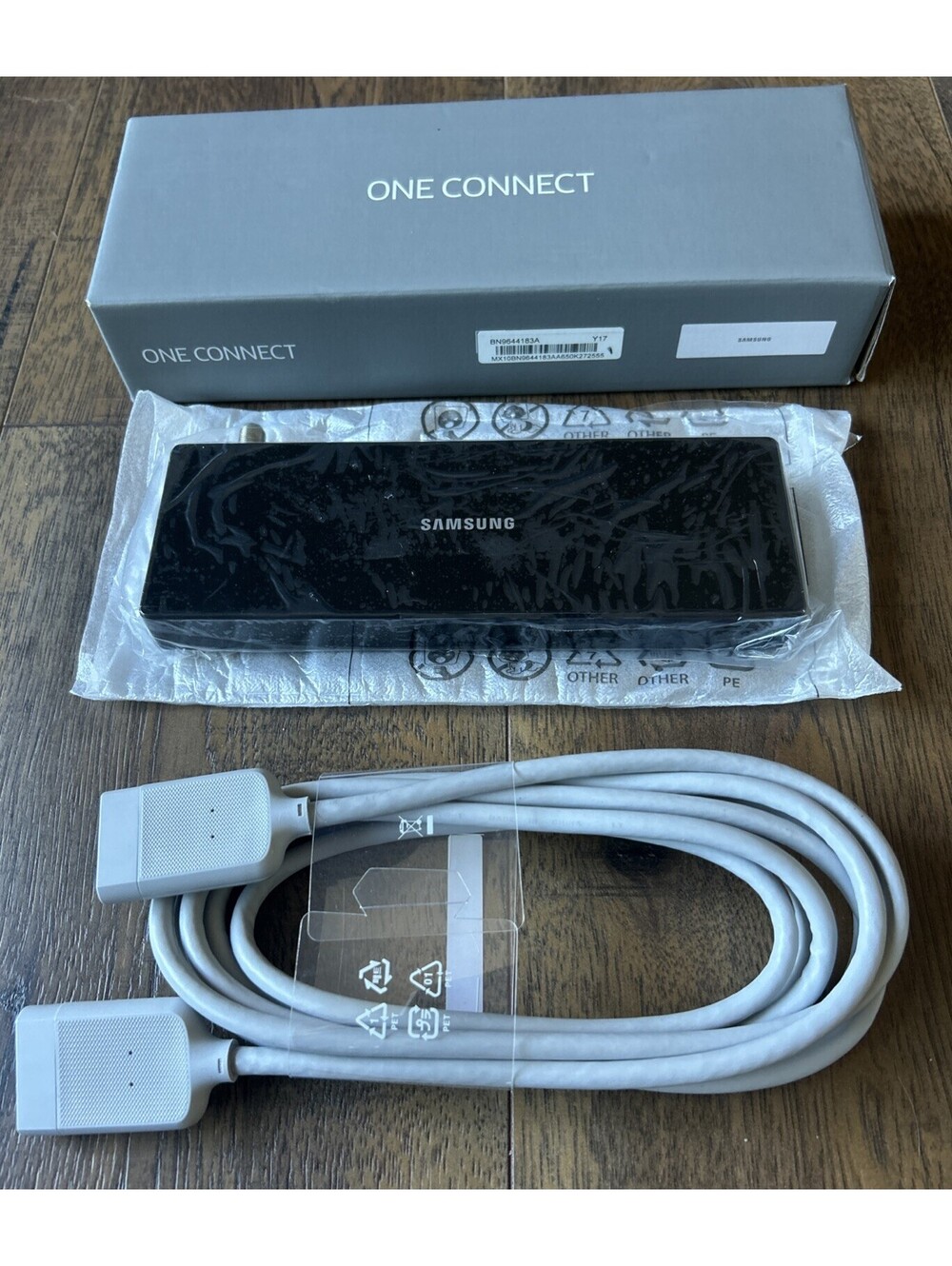 Samsung One Connect BN96-44183A Smart Hub with Cable Open Box